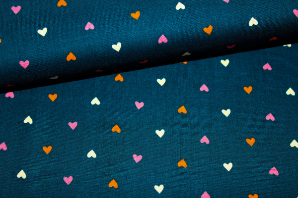 Designer- Baumwollstoff Ruby Star Society Juicy Dark Blue Hearts (10 cm)